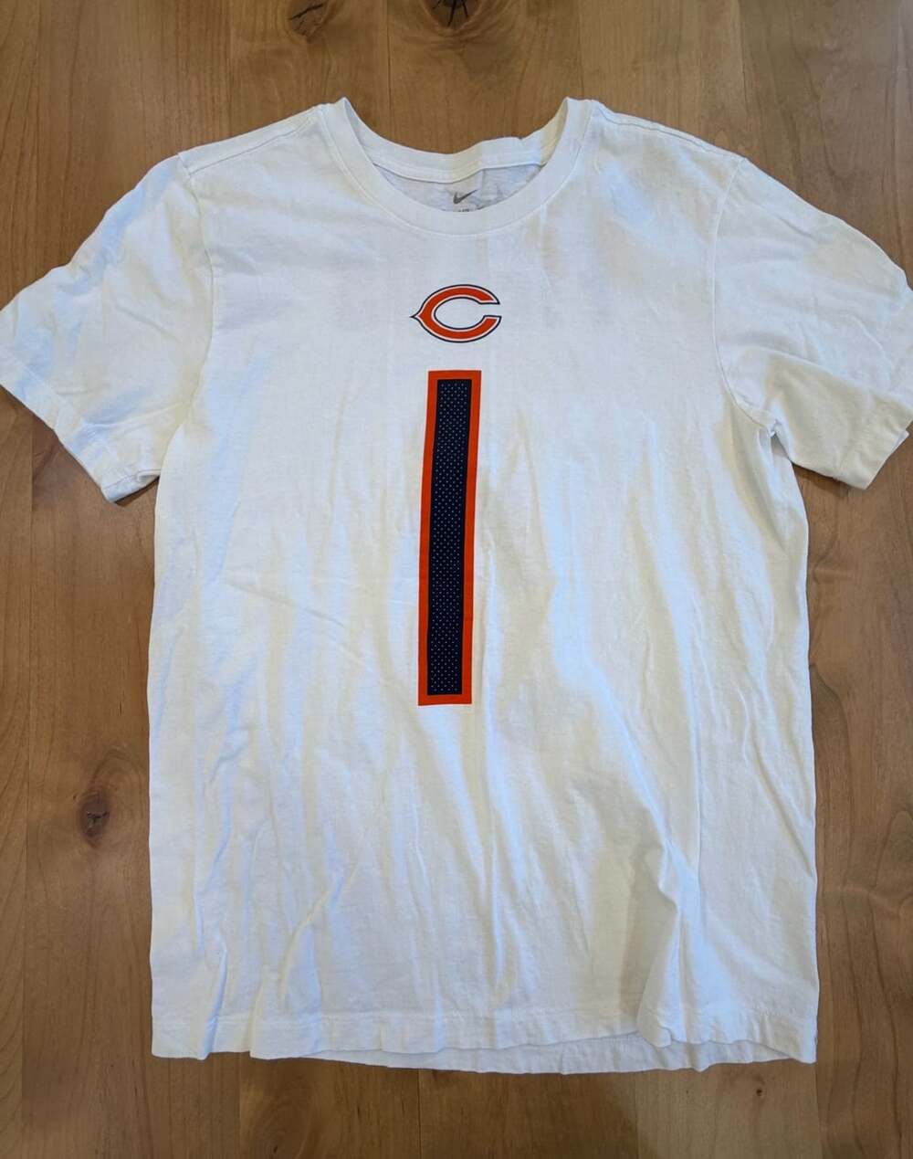 Nike Chicago Bears Justin Fields 1 T-Shirt Medium White